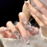 Heißer Verkauf 3D Nail Art Design Gel Nagel Zubehör Mode Katzenauge Nude Drücken Sie auf Nägel